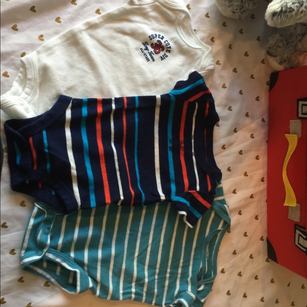 3 Pack Baby Onesies by Carters - Picture 2 of 4